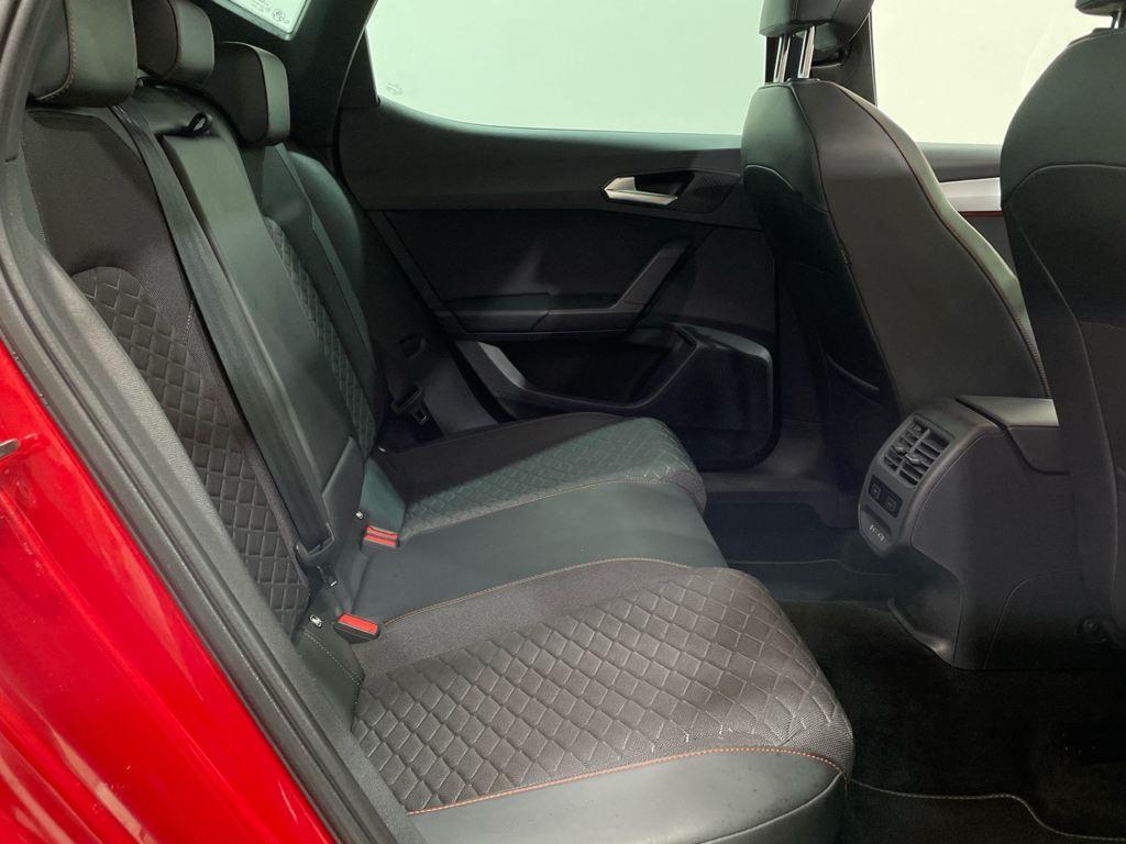 SEAT León 1.5 eTSI en Barcelona