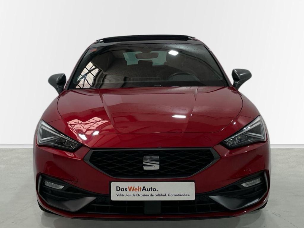 SEAT León 1.5 eTSI en Barcelona