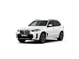 Fotos de BMW X5 xDrive30d color Blanco. Año 2025. 219KW(298CV). Diésel. En concesionario ALBAMOCION CIUDAD REAL  de Ciudad Real