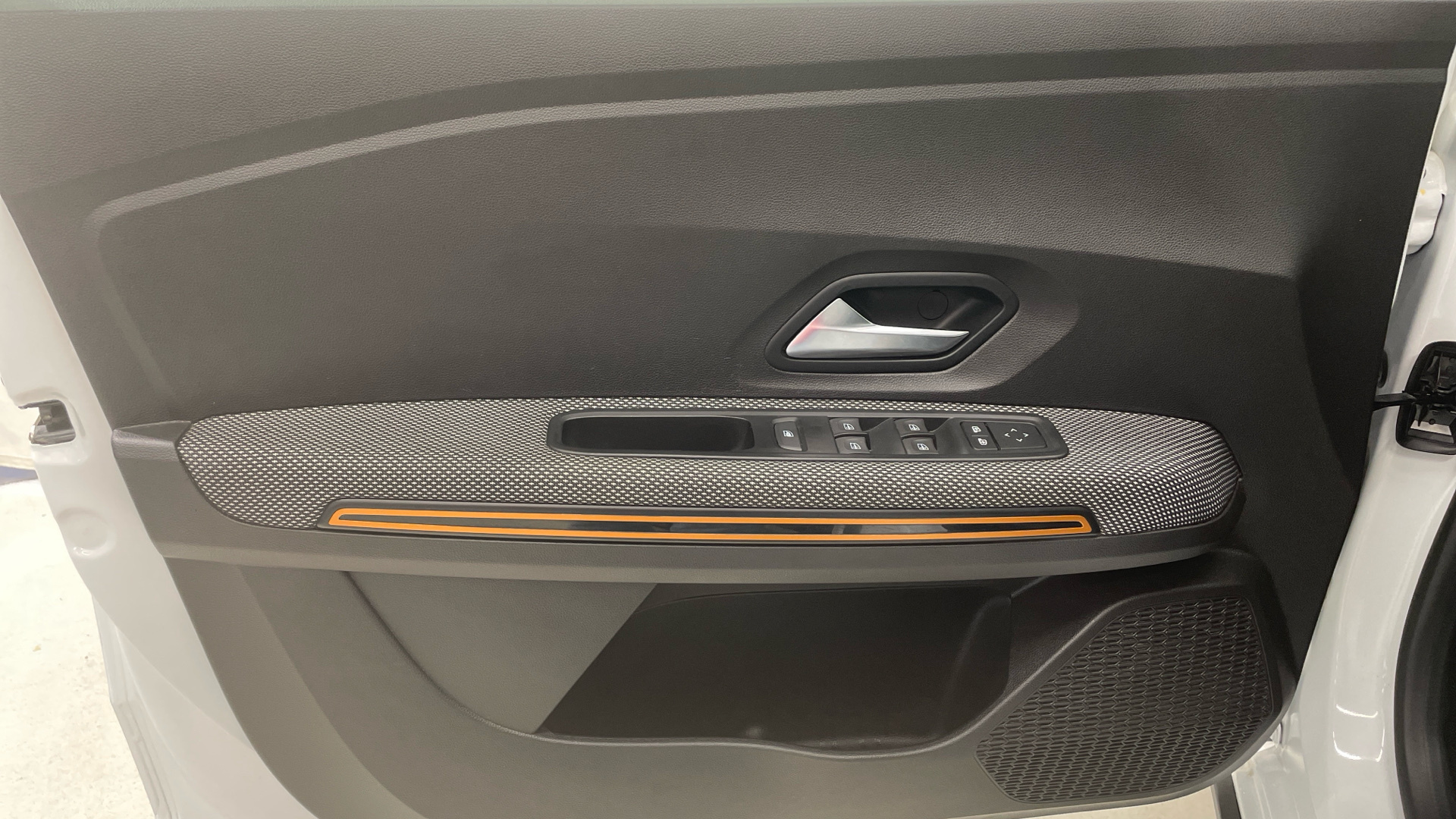 Dacia Sandero ECO-G 100 en Barcelona