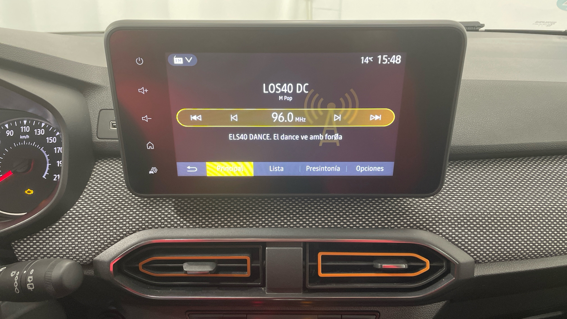 Dacia Sandero ECO-G 100 en Barcelona