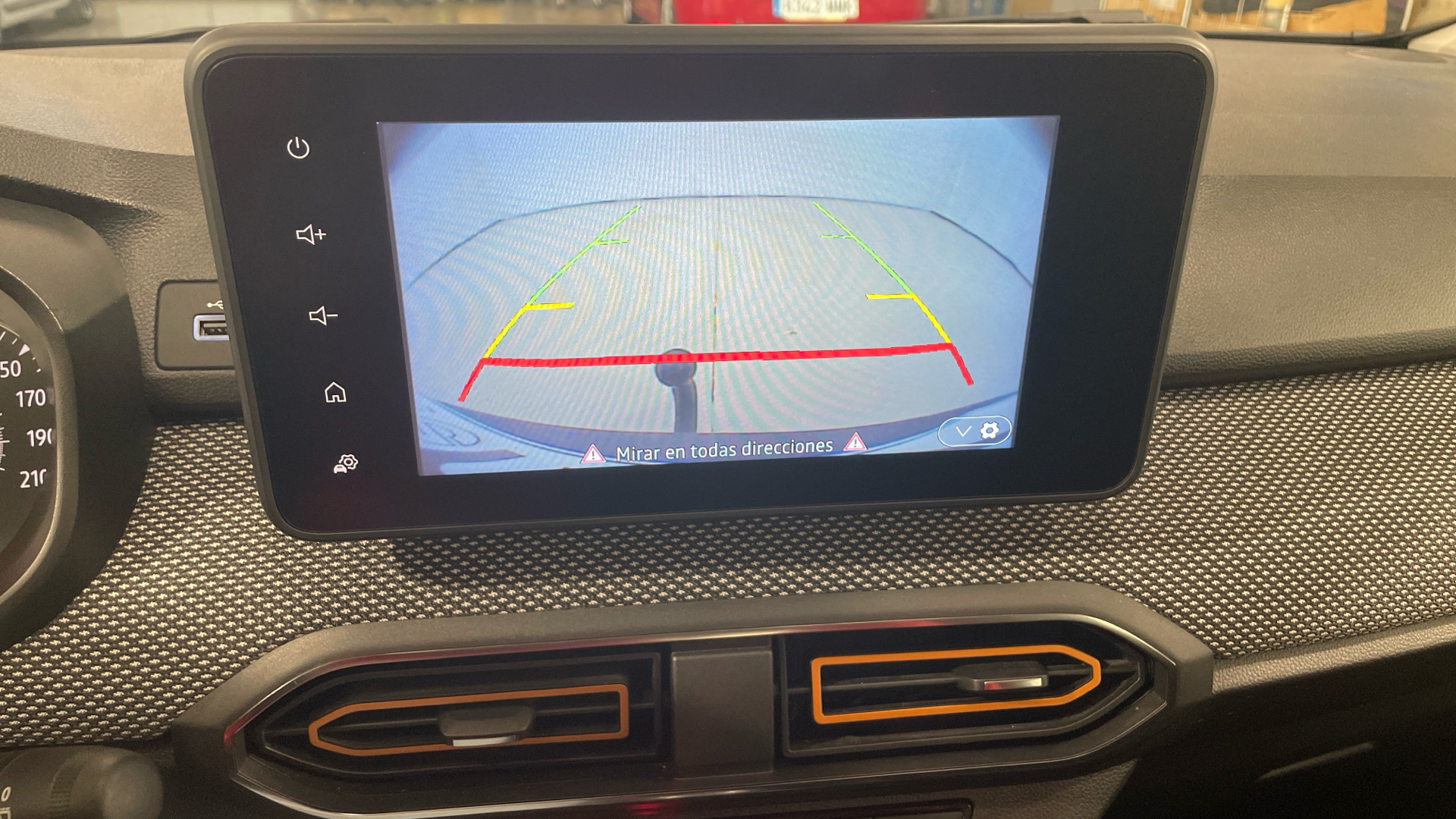 Dacia Sandero ECO-G 100 en Barcelona