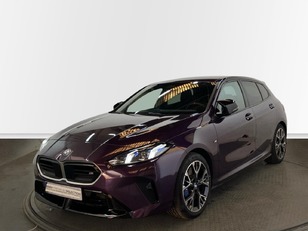 Fotos de BMW Serie 1 M135i color Violeta. Año 2025. 221KW(300CV). Gasolina. En concesionario Proa Premium Palma de Illes Balears