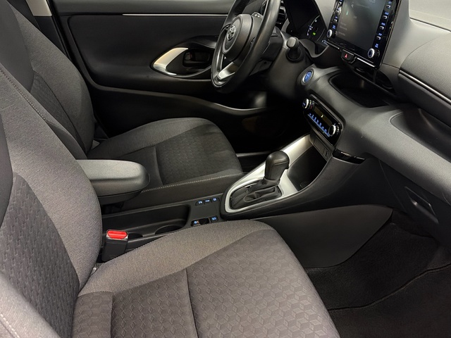 Toyota Yaris 120H Active Tech 85 kW (116 CV)