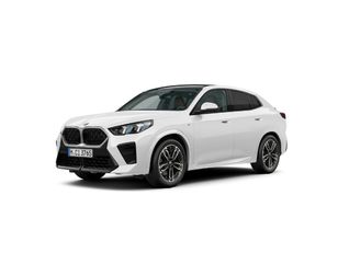 Fotos de BMW X2 sDrive20i color Blanco. Año 2026. 125KW(170CV). Gasolina. En concesionario Benigar Alicante de Alicante