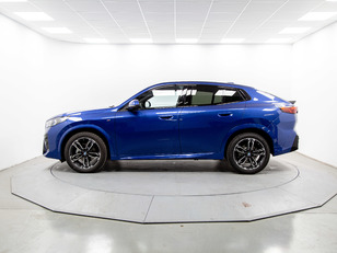 Fotos de BMW X2 sDrive20d color Azul. Año 2026. 120KW(163CV). Diésel. En concesionario Benigar Alicante de Alicante