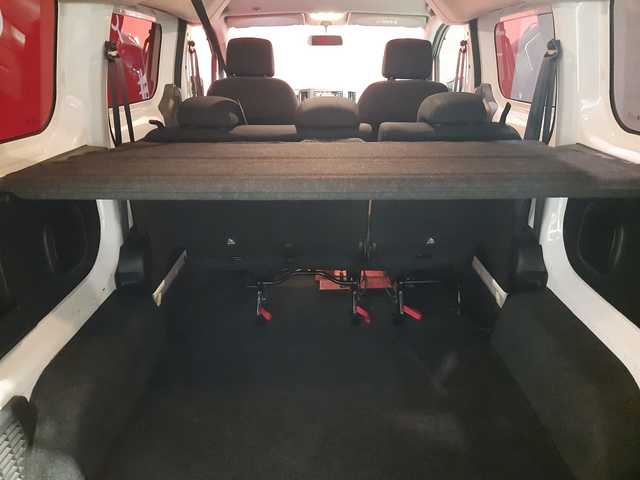 Nissan e-NV200 Evalia 40 kWhs 80 kW (109 CV)