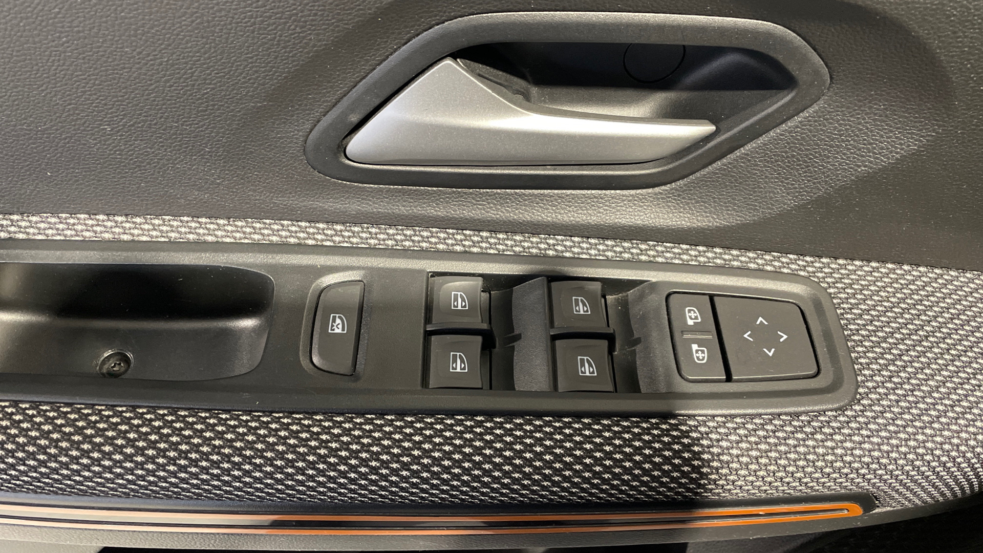 Dacia Sandero ECO-G 100 en Barcelona