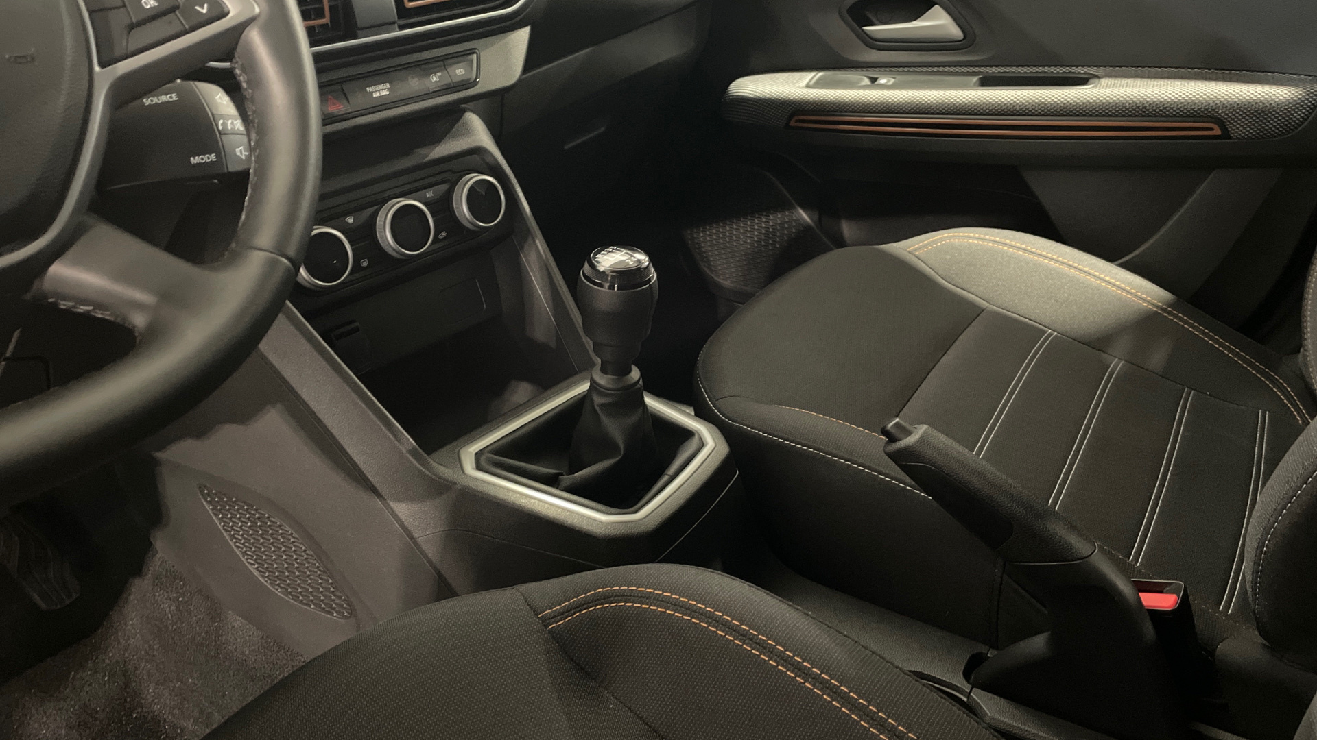 Dacia Sandero ECO-G 100 en Barcelona