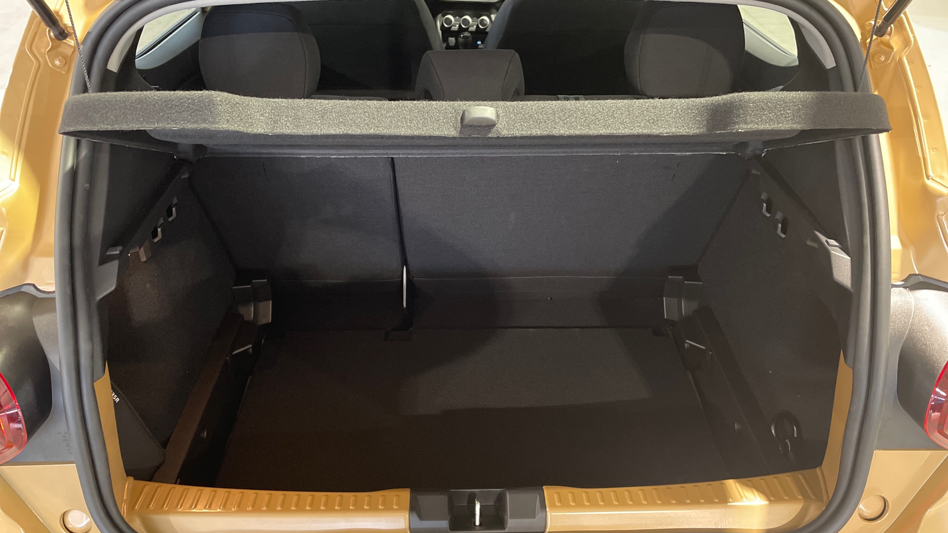 Dacia Sandero ECO-G 100 en Barcelona