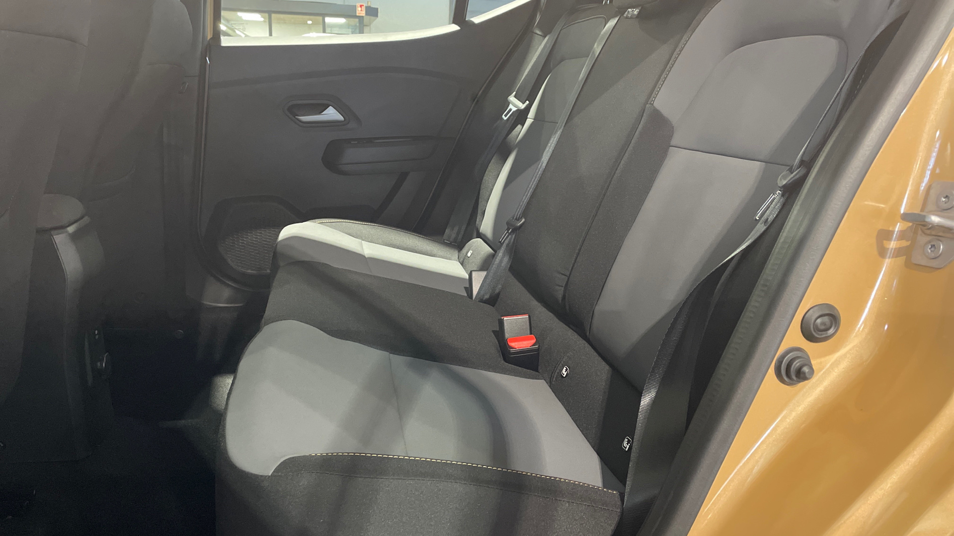 Dacia Sandero ECO-G 100 en Barcelona