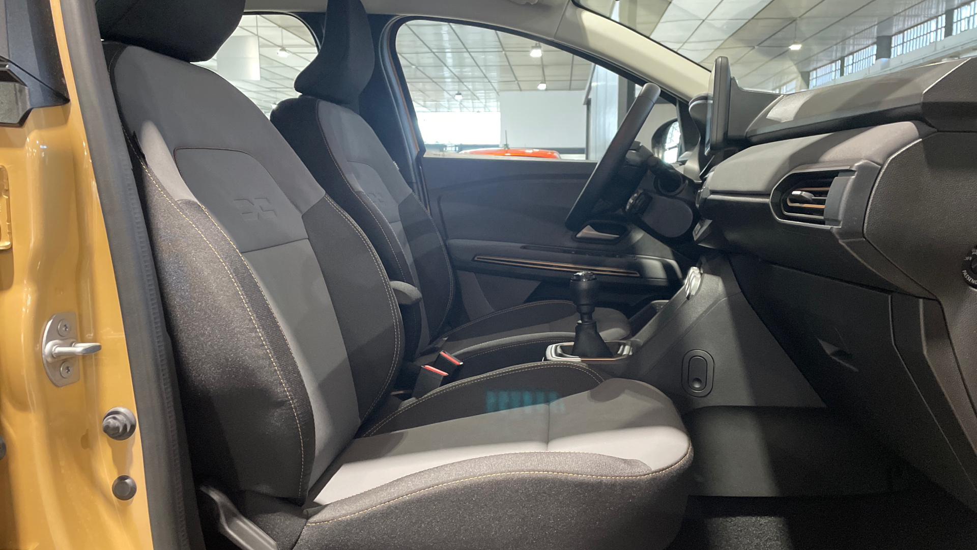 Dacia Sandero ECO-G 100 en Barcelona