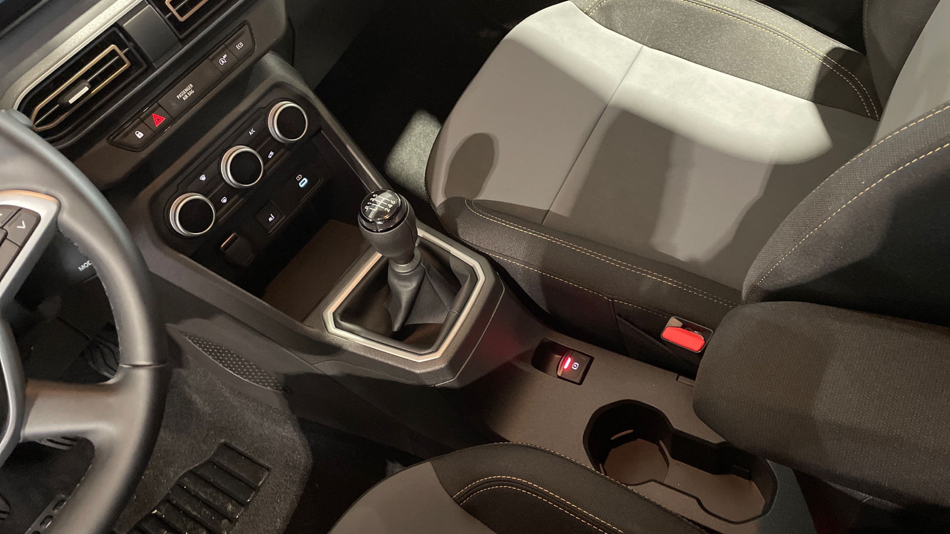 Dacia Sandero ECO-G 100 en Barcelona