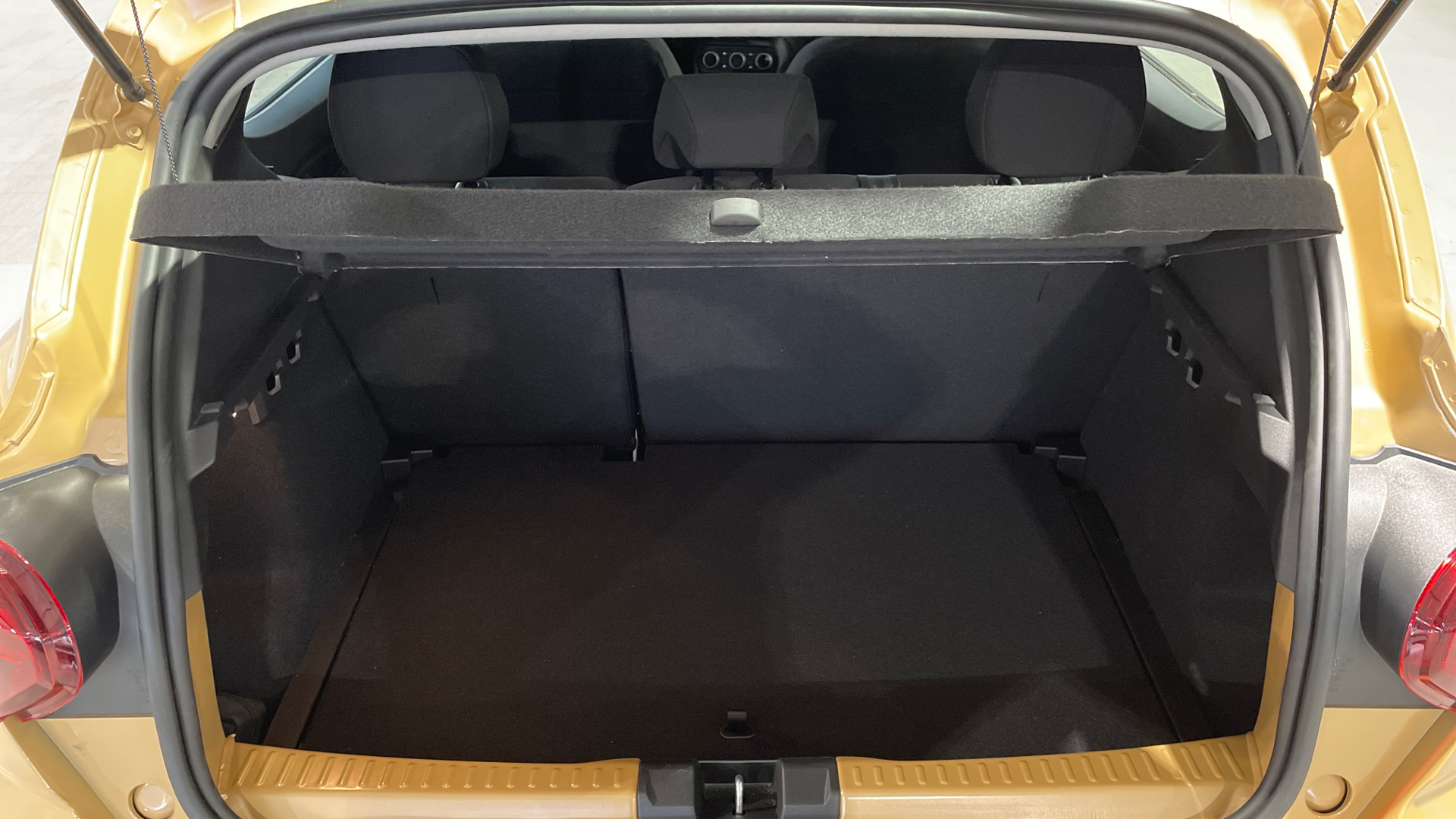 Dacia Sandero ECO-G 100 en Barcelona