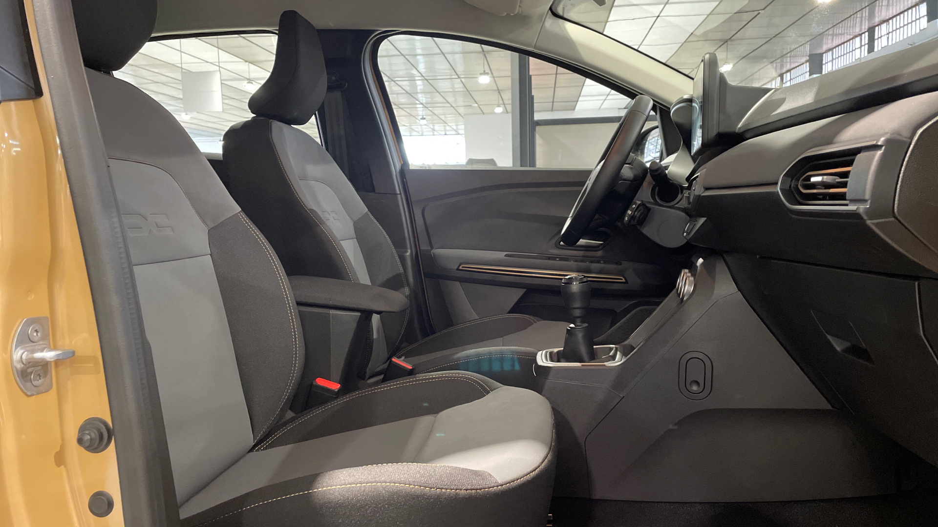 Dacia Sandero ECO-G 100 en Barcelona