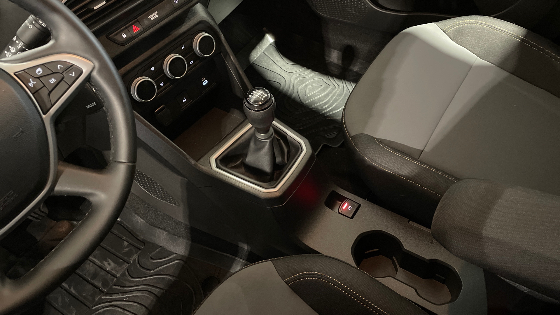 Dacia Sandero ECO-G 100 en Barcelona