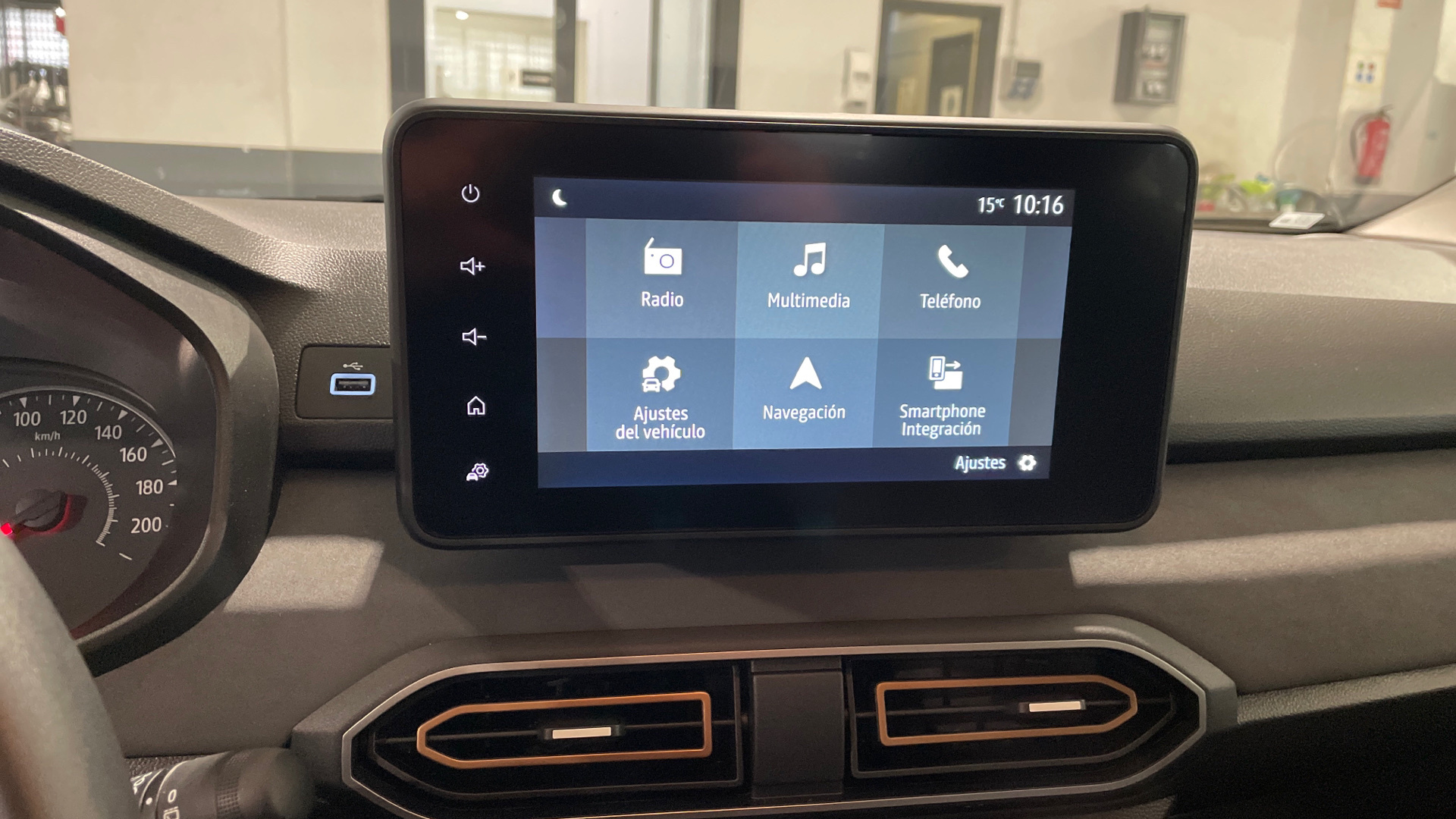 Dacia Sandero ECO-G 100 en Barcelona