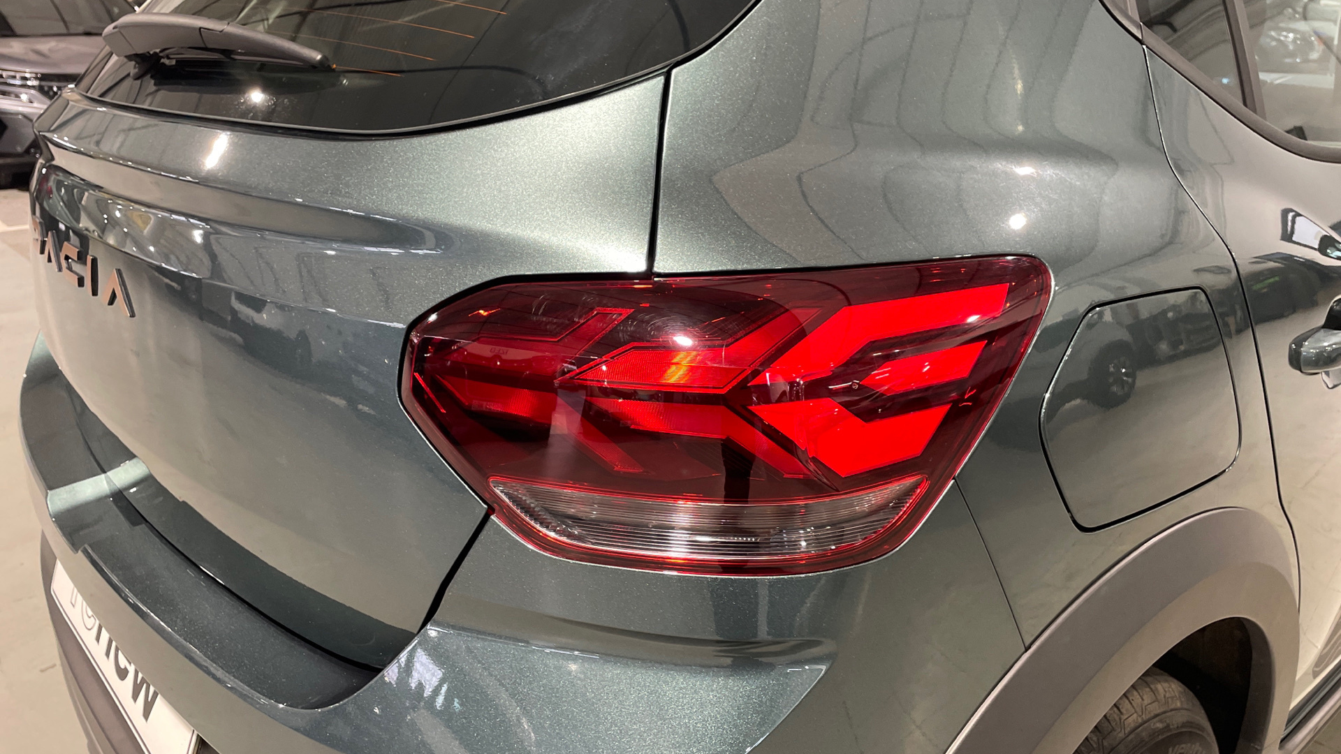 Dacia Sandero ECO-G 100 en Barcelona