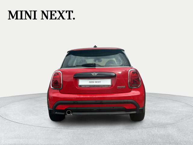 fotoG 4 del MINI MINI Cooper 100 kW (136 CV) 136cv Gasolina del 2022 en Sevilla