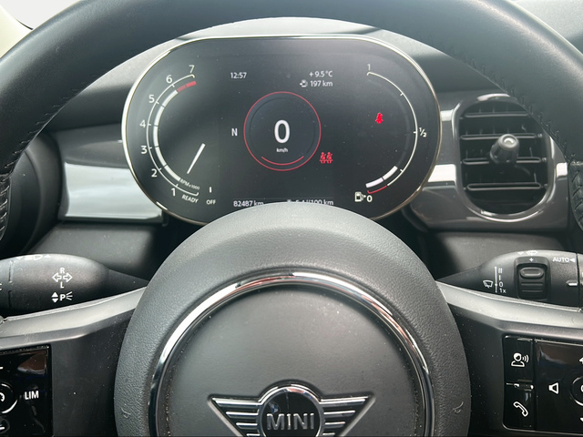 fotoG 13 del MINI MINI Cooper 100 kW (136 CV) 136cv Gasolina del 2022 en Sevilla