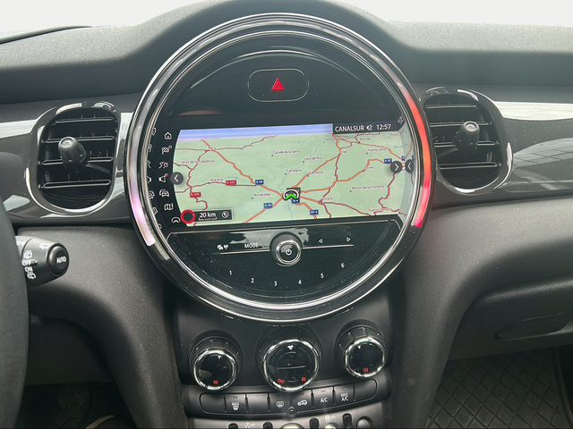 fotoG 14 del MINI MINI Cooper 100 kW (136 CV) 136cv Gasolina del 2022 en Sevilla