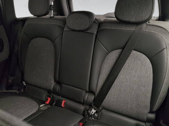 fotoG 8 del MINI MINI Countryman Cooper D 110 kW (150 CV) 150cv Diésel del 2022 en Málaga