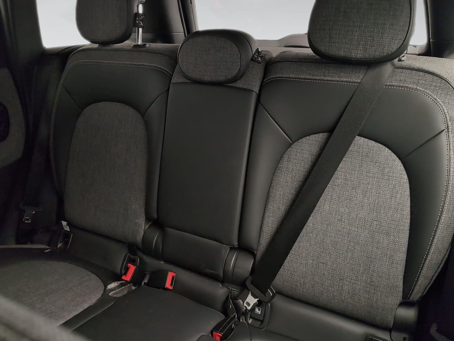 fotoG 8 del MINI MINI Countryman Cooper D 110 kW (150 CV) 150cv Diésel del 2022 en Málaga