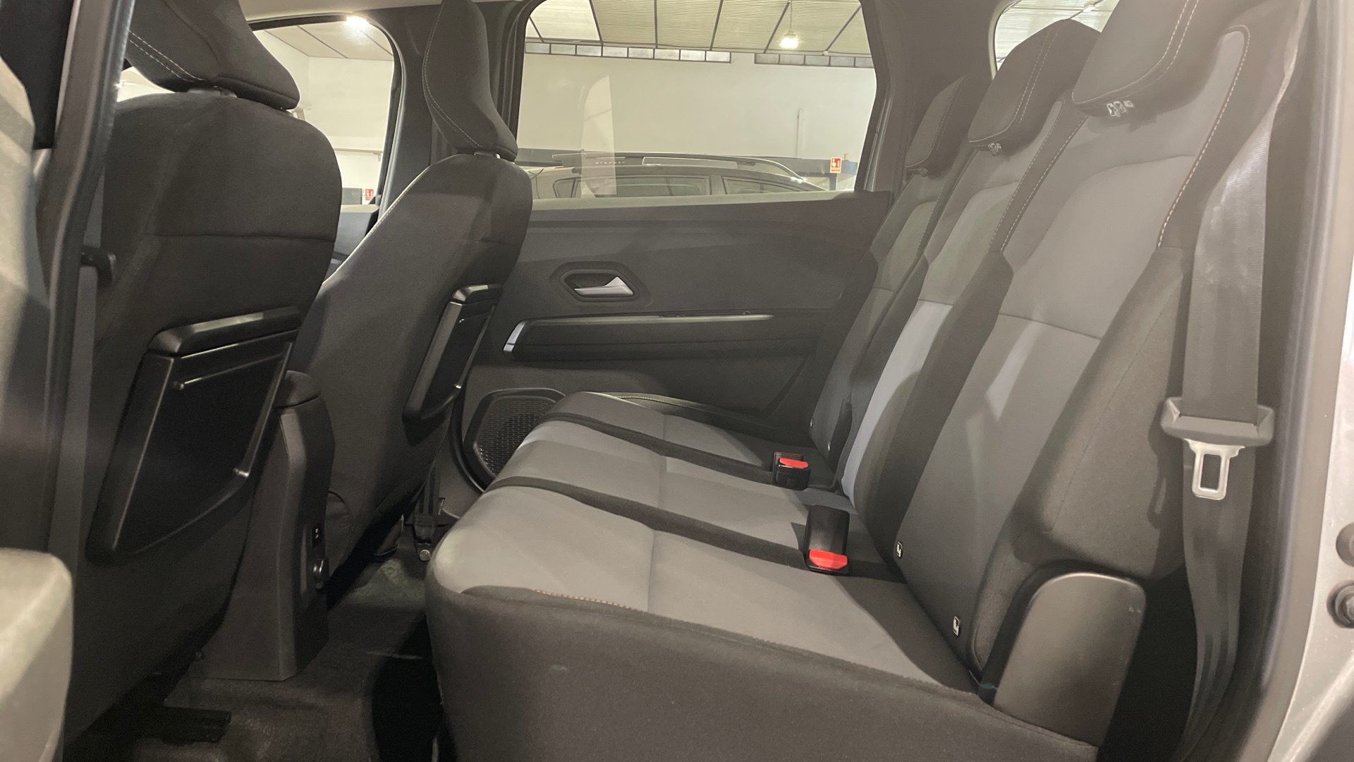 Dacia Jogger Hybrid 140 en Barcelona