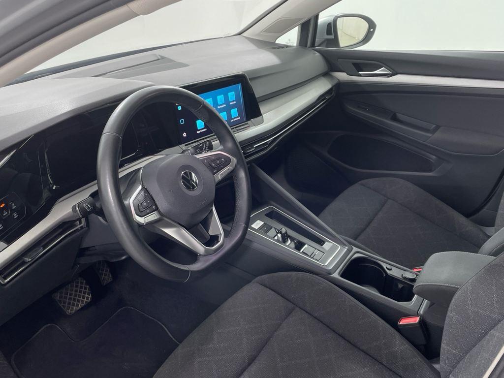 Volkswagen Golf 1.0 eTSI en Barcelona