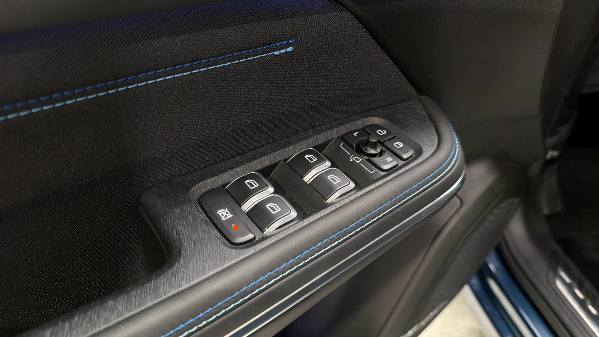 Lynk & Co 01 segunda mano 112982758 - 43