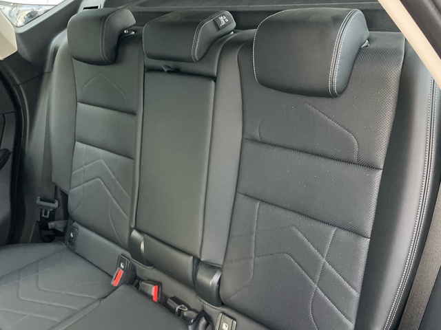 BMW X1 sDrive18d color Verde. Año 2024. 110KW(150CV). Diésel. En concesionario Bernesga Motor León (Bmw y Mini) de León