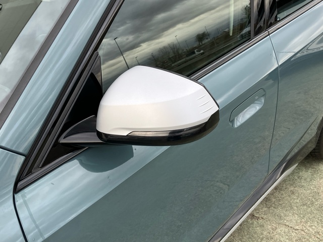 BMW X1 sDrive18d color Verde. Año 2024. 110KW(150CV). Diésel. En concesionario Bernesga Motor León (Bmw y Mini) de León