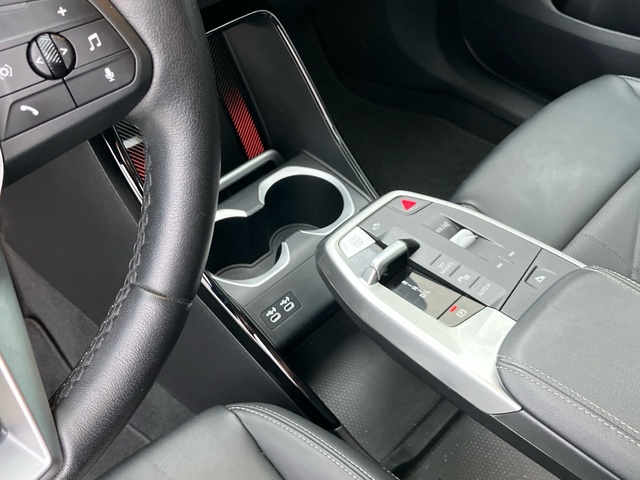 BMW X1 sDrive18d color Verde. Año 2024. 110KW(150CV). Diésel. En concesionario Bernesga Motor León (Bmw y Mini) de León