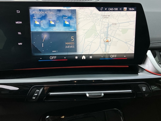 BMW X1 sDrive18d color Verde. Año 2024. 110KW(150CV). Diésel. En concesionario Bernesga Motor León (Bmw y Mini) de León