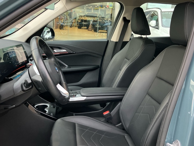 BMW X1 sDrive18d color Verde. Año 2024. 110KW(150CV). Diésel. En concesionario Bernesga Motor León (Bmw y Mini) de León