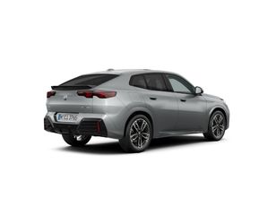 Fotos de BMW X2 sDrive18d color Gris. Año 2025. 110KW(150CV). Diésel. En concesionario Automotor Costa, S.L.U. de Almería