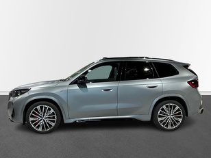 Fotos de Bmw X1 M35i color Gris. Año 2025. 221KW(300CV). Gasolina. En concesionario BMW Marcos Automoción de Valencia