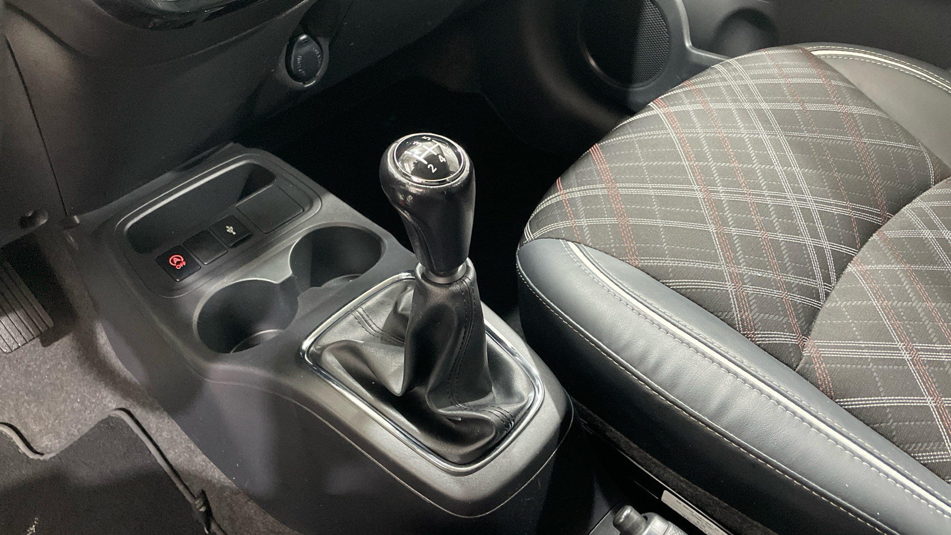 Mitsubishi Space Star 120 MPI en Barcelona