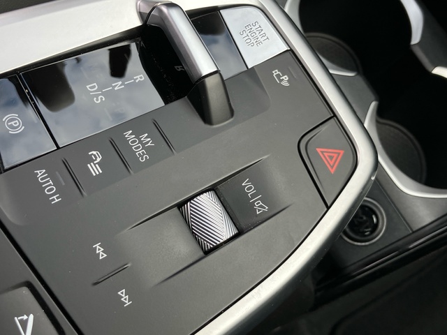 BMW X1 xDrive20d color Blanco. Año 2025. 120KW(163CV). Diésel. En concesionario Bernesga Motor León (Bmw y Mini) de León