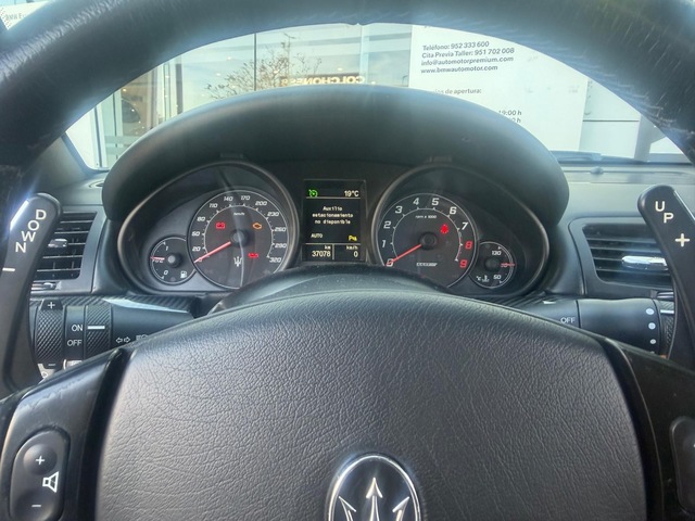 Maserati GranTurismo 4.7 V8 MC RWD 338 kW (460 CV)