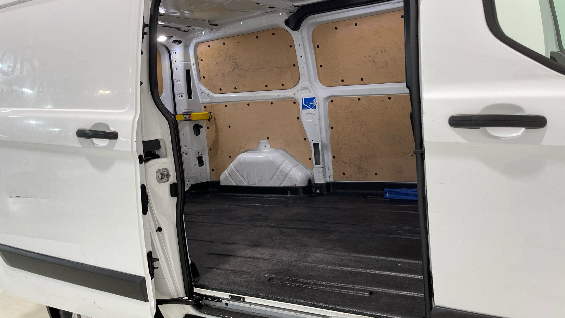 Ford Transit Custom Furgon 2.0 TDCI MHEV en Barcelona