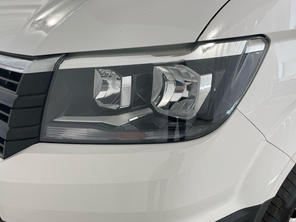 Volkswagen Crafter Furgón 2.0 TDI en Barcelona