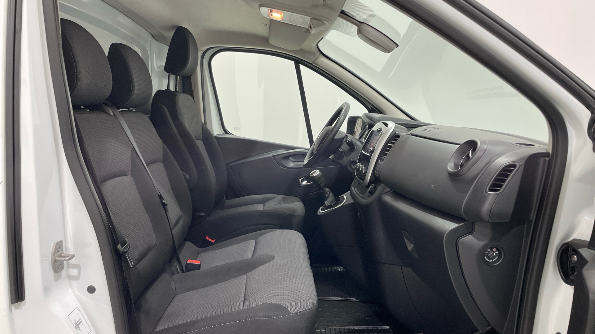 Renault Trafic Furgon dCi 145 en Barcelona