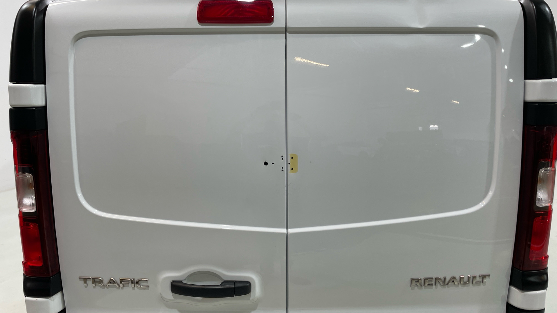 Renault Trafic Furgon dCi 145 en Barcelona