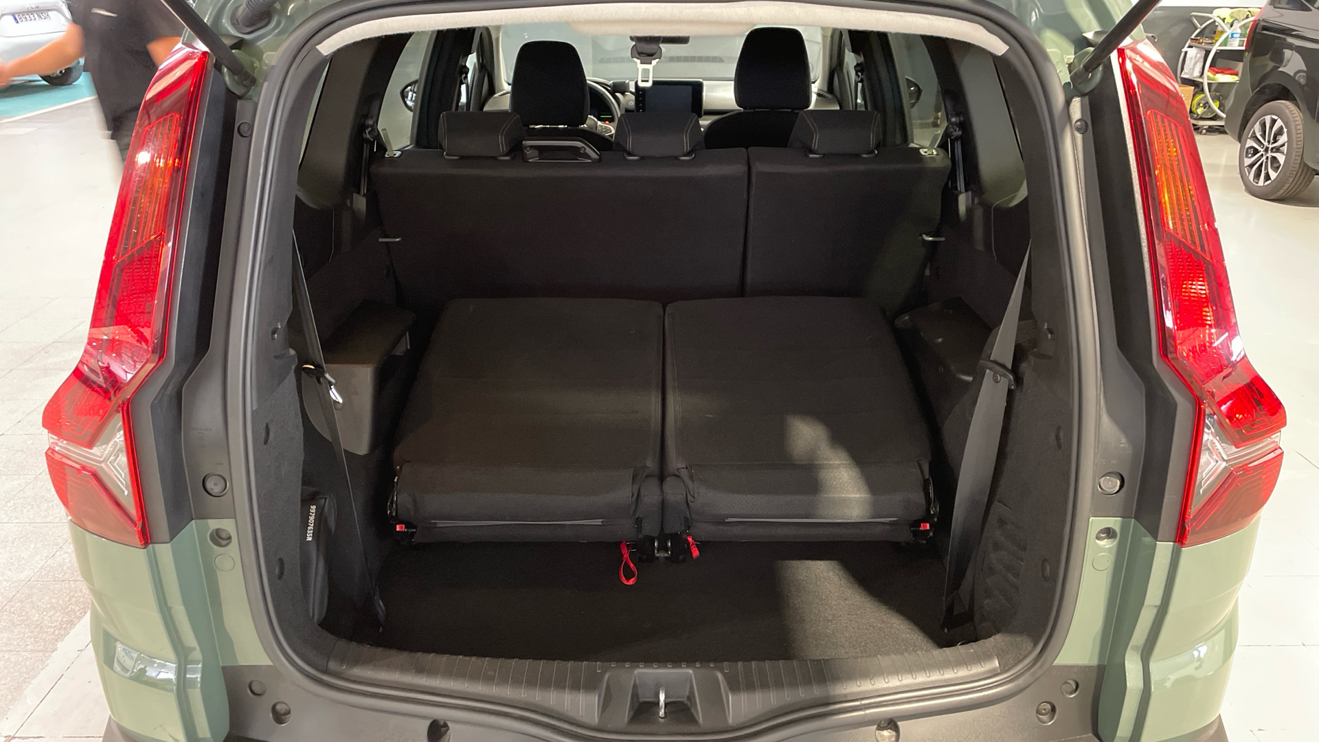 Dacia Jogger Hybrid 140 en Barcelona