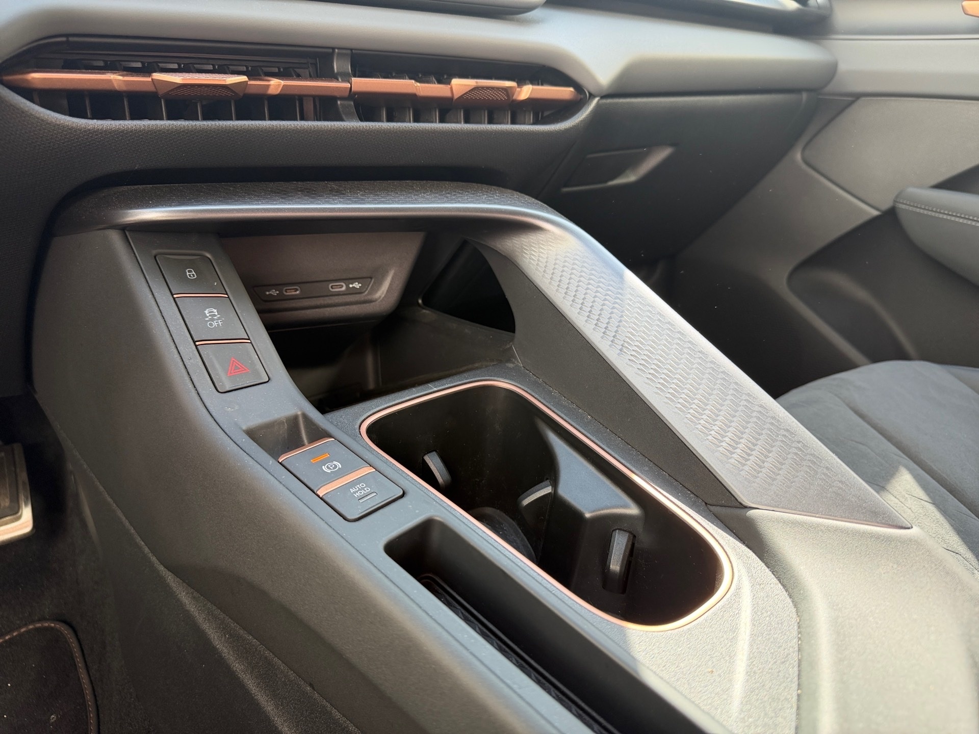 CUPRA Terramar 1.5 TSI e-Hybrid en Madrid