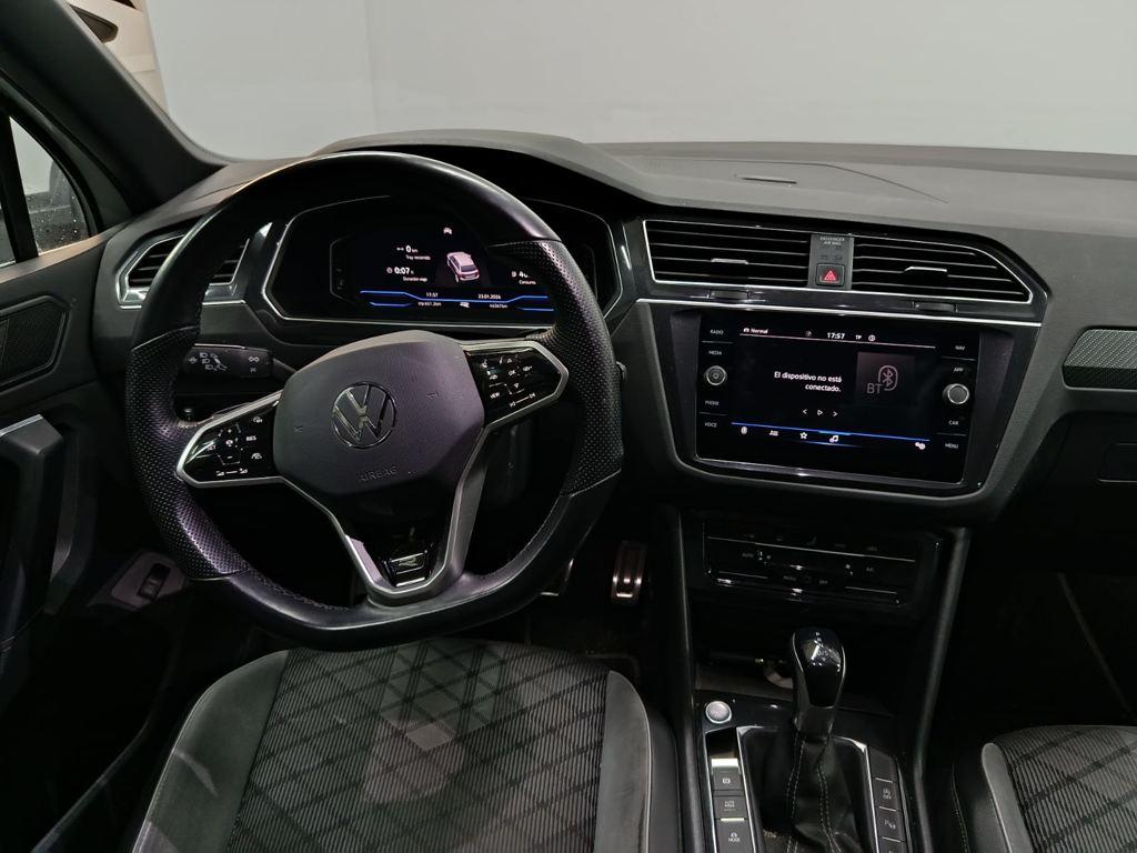 Volkswagen Tiguan — foto 10