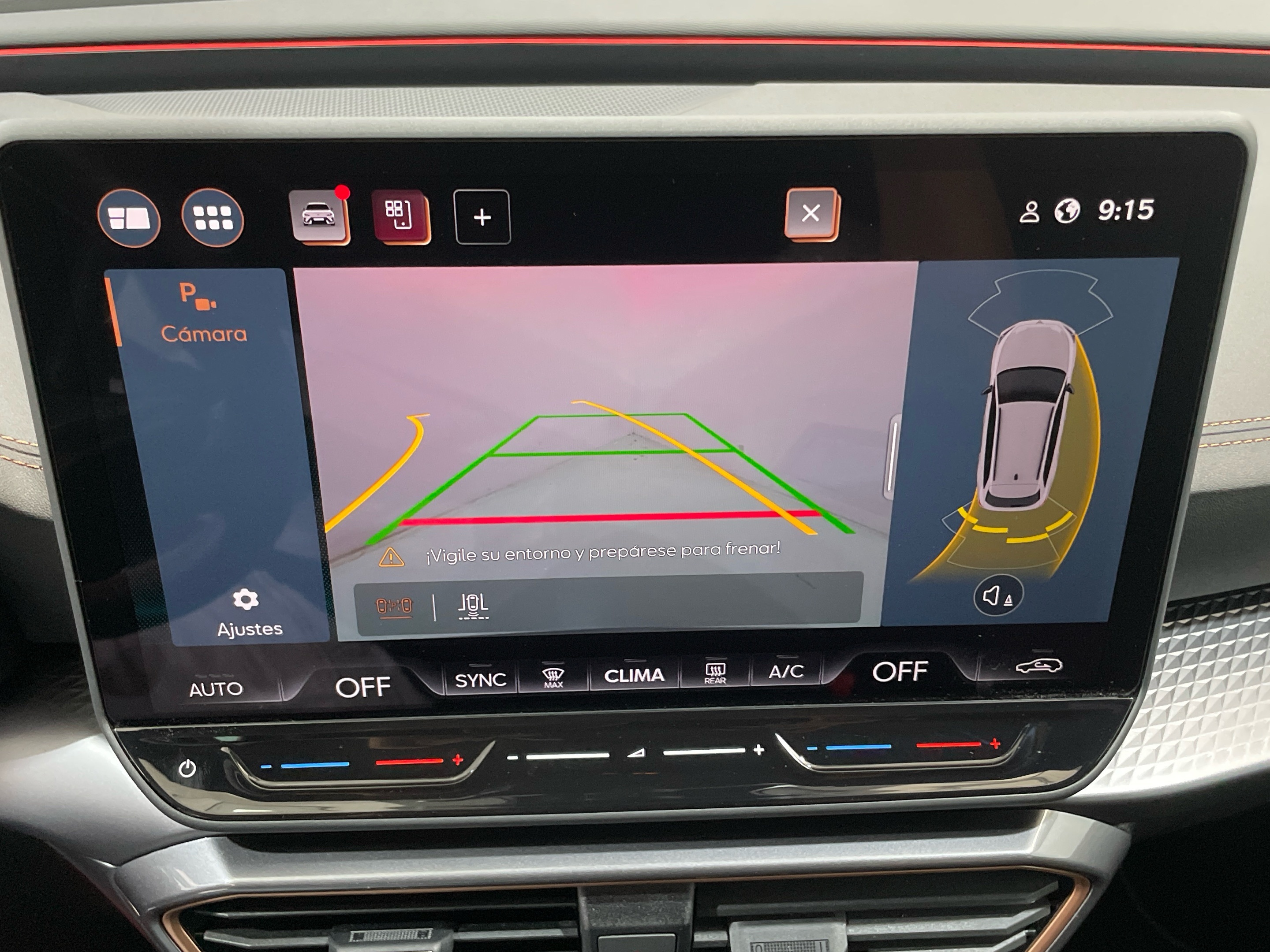 CUPRA Leon Sportstourer 1.5 eTSI en Barcelona