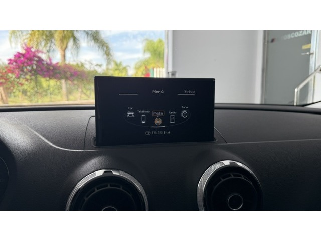 Audi A3 Sportback Attraction 1.6 TDI clean diesel 81 kW (110 CV) S tronic