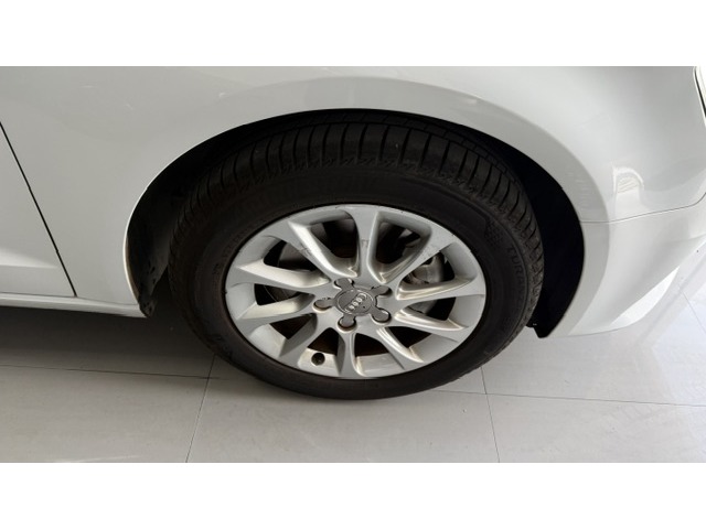 Audi A3 Sportback Attraction 1.6 TDI clean diesel 81 kW (110 CV) S tronic